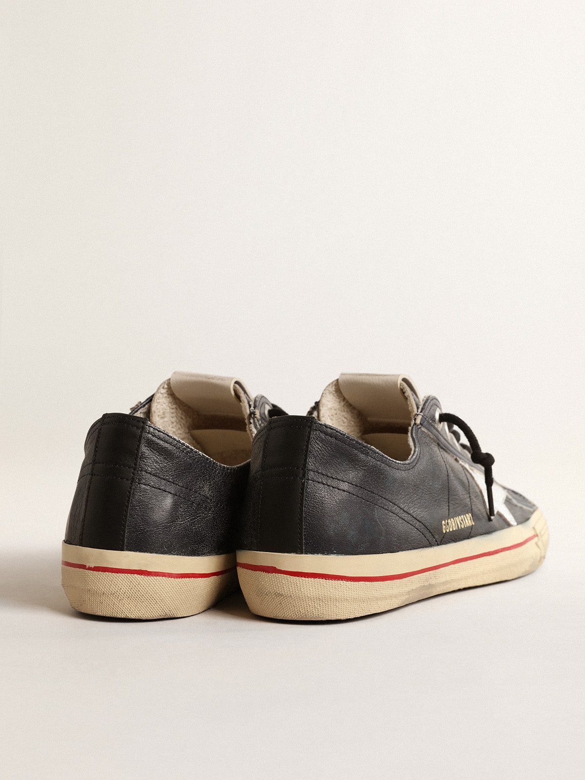 Golden Goose V-Star in blue leather with silver metallic leather star
