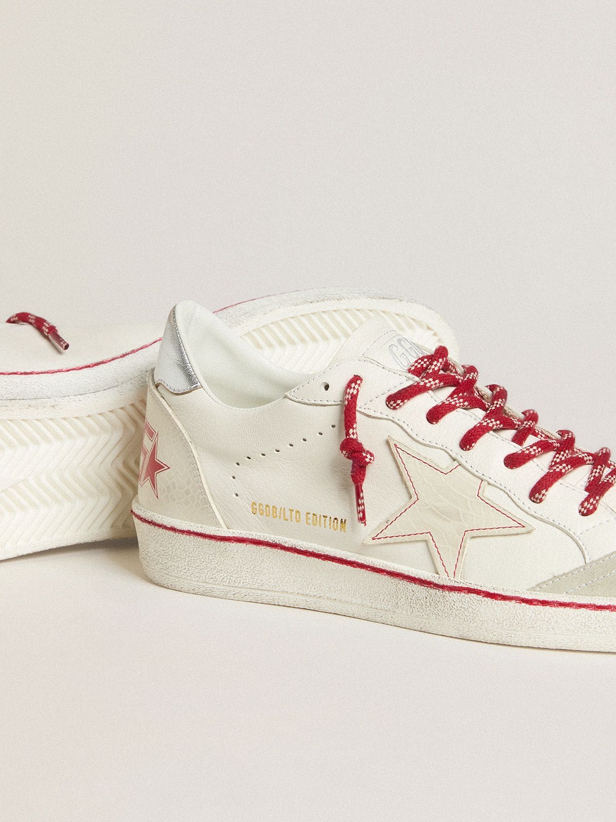 Golden Goose Women’s Ball Star LTD LNY in white leather with a lived-in effect