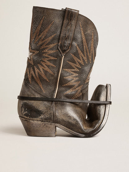 Golden Goose Women’s low Wish Star boots in black leather with silver star