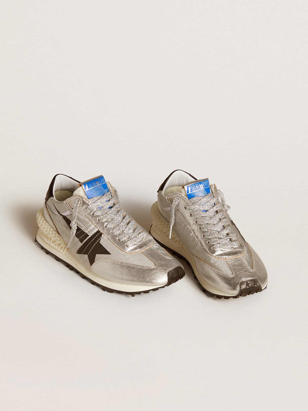 Golden Goose Men’s Marathon with silver ripstop nylon upper and black star