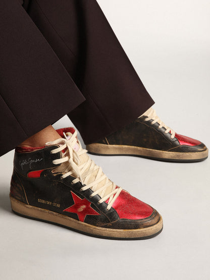 Golden Goose Men's Sky-Star in glossy black leather with red star