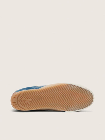Golden Goose Men's True-Star in teal suede with black star and cream heel tab