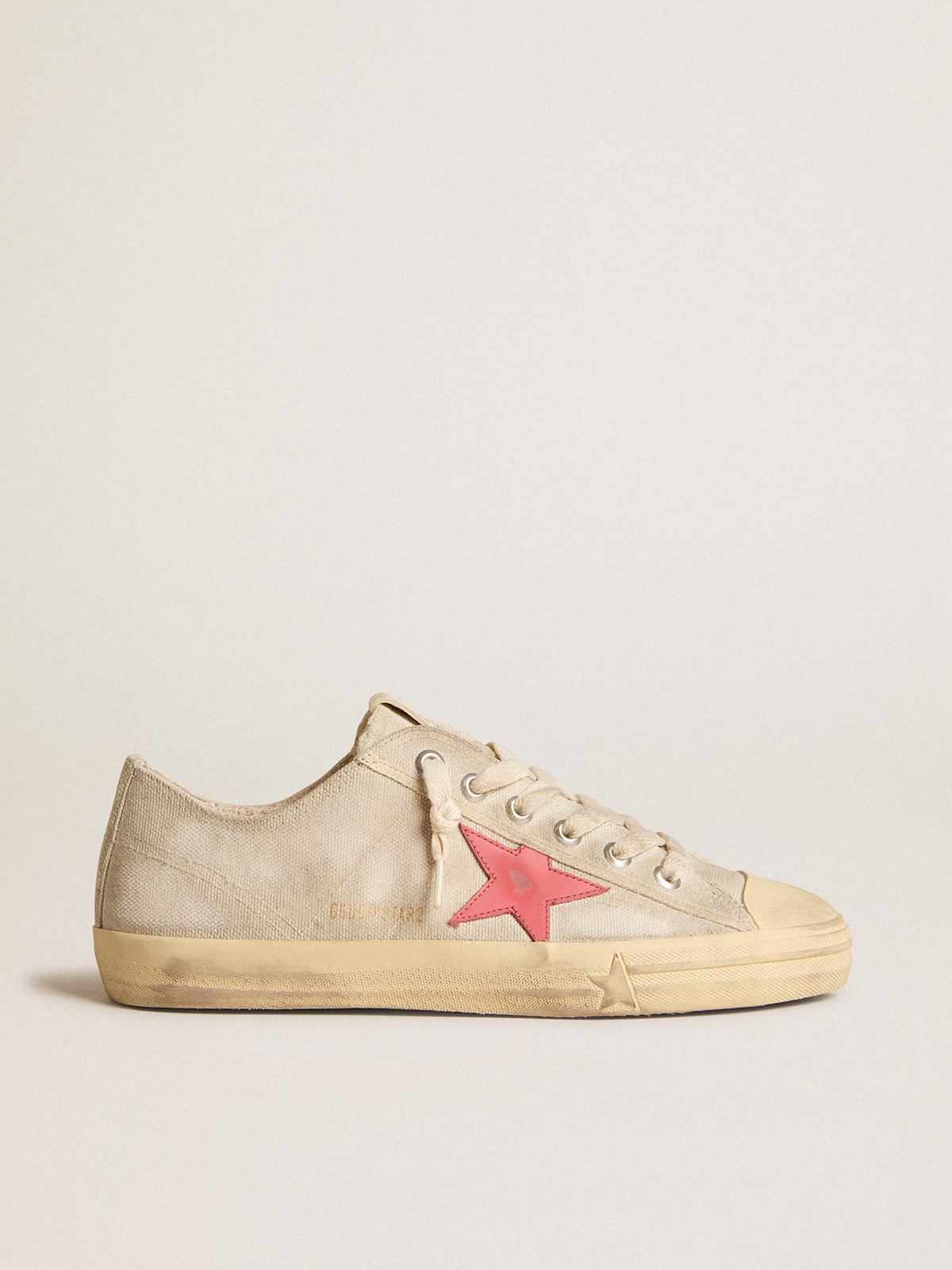 Golden Goose Men's V-Star in light gray canvas with a red leather star