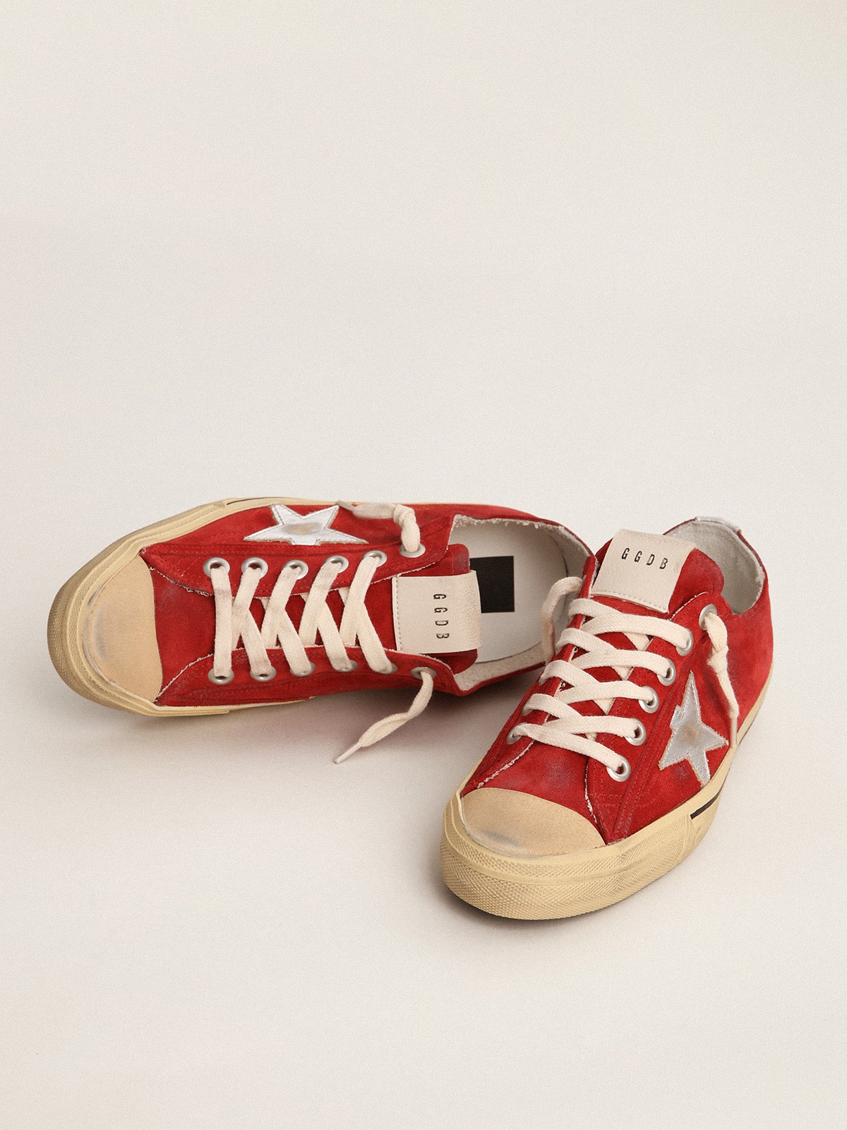 Golden Goose Men's V-Star  in dark red suede with silver star and heel tab