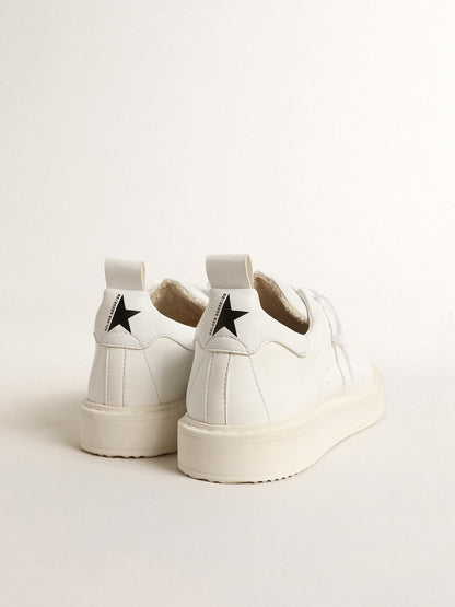 Golden Goose Men’s bio-based Starter with white star and heel tab