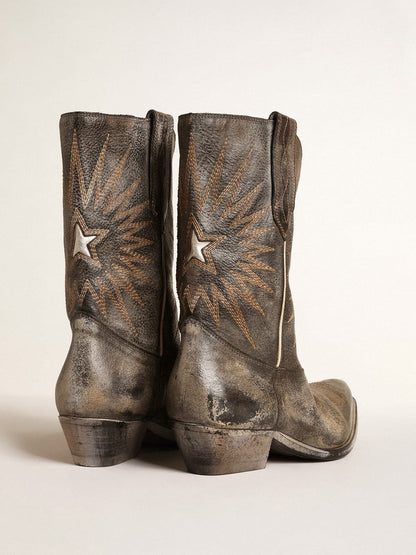 Golden Goose Men's low Wish Star boots in black leather with silver star