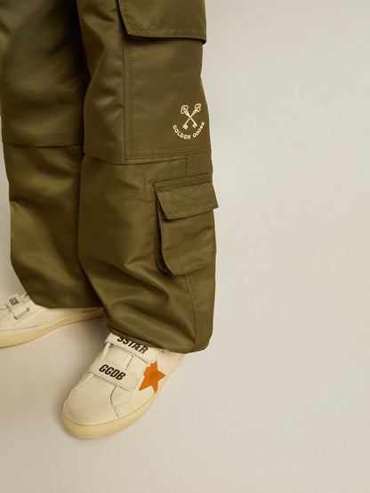 Golden Goose Kids cargo pants in military green