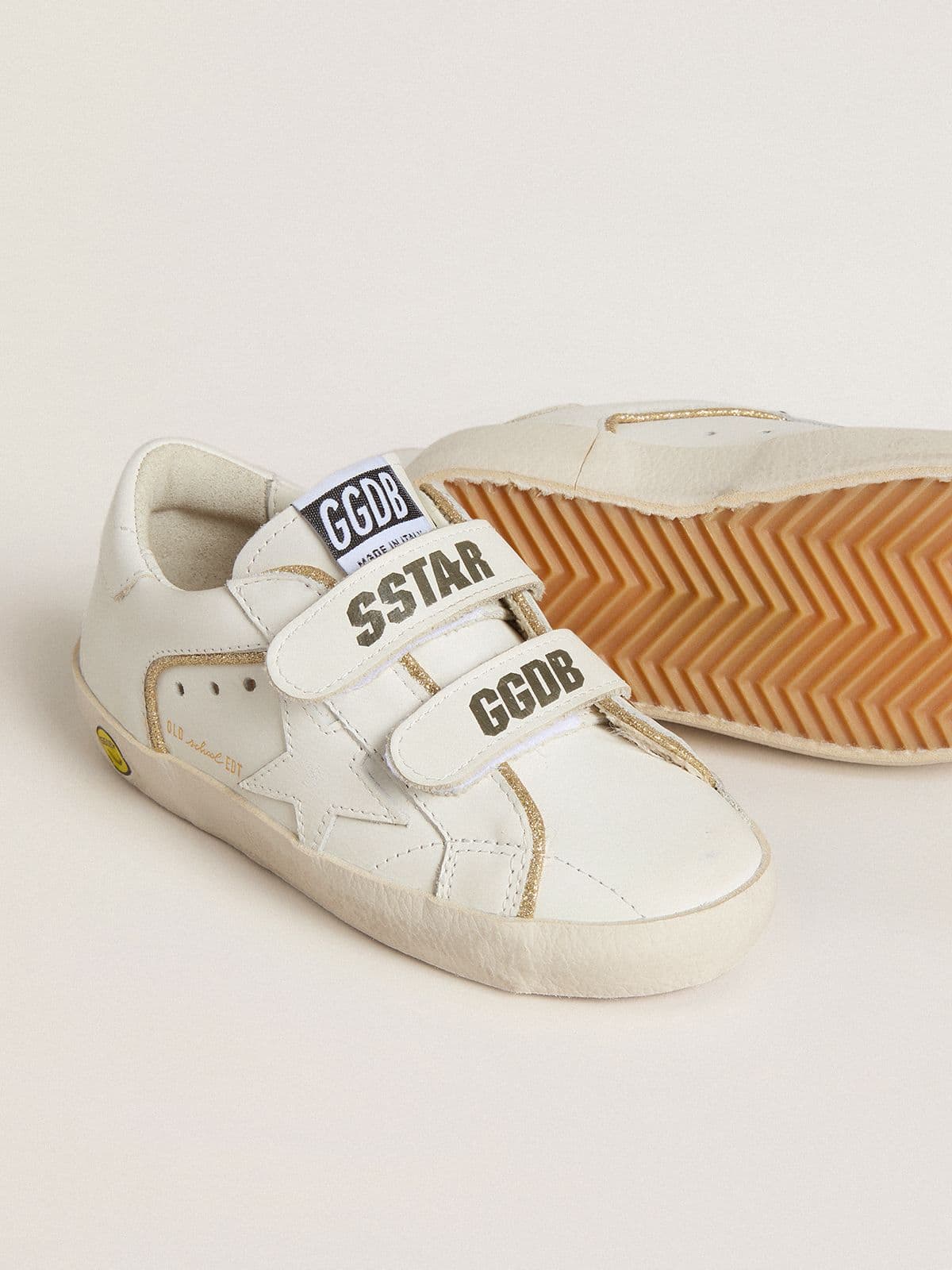 Golden Goose Junior Old School in white leather with gold details