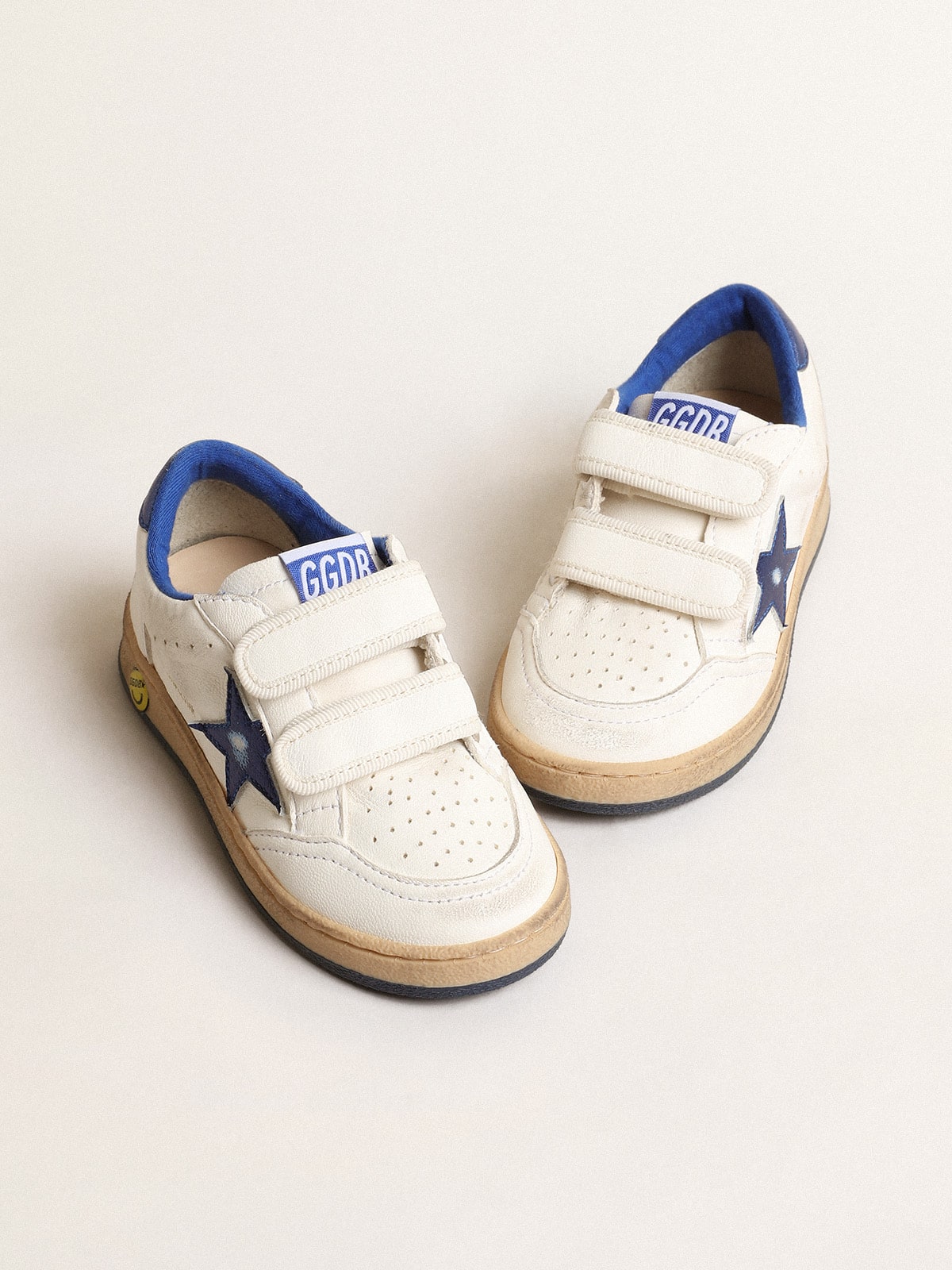 Golden Goose Ball Star Young with blue metallic leather star and heel tab
