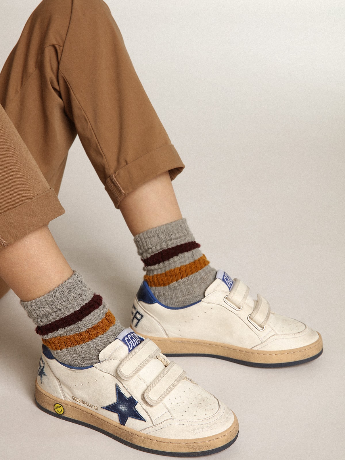 Golden Goose Ball Star Young with blue metallic leather star and heel tab