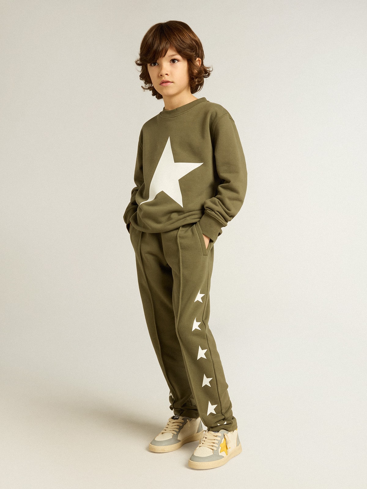 Golden Goose Boys' dark green sweatshirt with white maxi star on the front